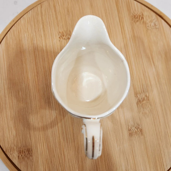 Vintage 1950s Wedgwood Creamer In Avalon Pattern - Rose Design With Gold Scroll - Picture 5 of 8